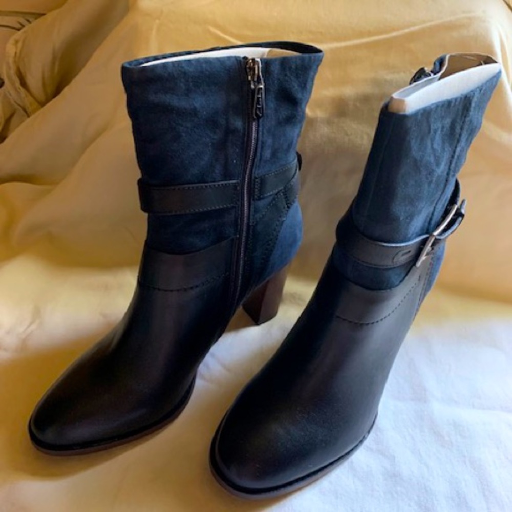 New WOB Clark Kacia Garnet Boots